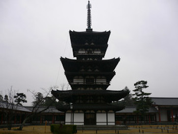 薬師寺の三重塔