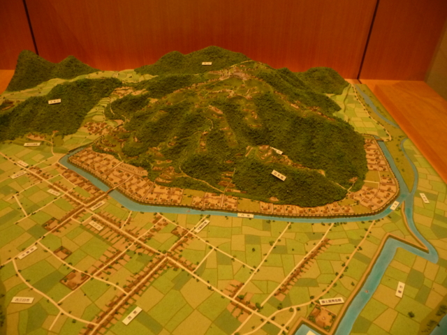吉田郡山城の模型